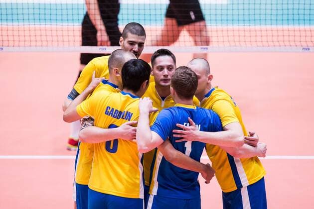 Alexandr Stolnikov (4 KAZ) with his team Frankfurt Main Copyright: xWuechnerx xEibner-Pressefotox EP_nwr