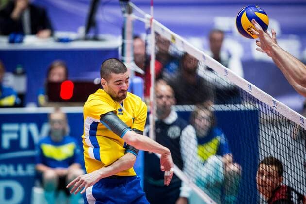 Damir Akimov (11 KAZ) spikes against the block Frankfurt Main Copyright: xWuechnerx xEibner-Pressefotox EP_nwr