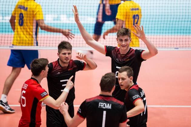 Bilder des Tages - SPORT emotions from Ruben Schott (3 GER) and Tobias Krick (21 GER) Frankfurt Main Copyright: xWuechnerx xEibner-Pressefotox EP_nwr