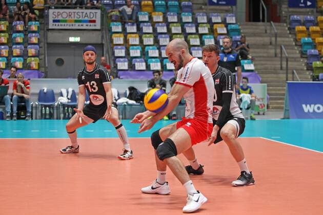 04.06.2017, xilx, Volleyball Herren, FIVB World League 2017 in Frankfurt, Österreich - Kasachstan, emspor v.l. Maximilian Thaller (Austria, Oesterreich), Philipp Pipo Kroiss (Austria, Oesterreich), David Michel (Austria, Oesterreich) Frankfurt