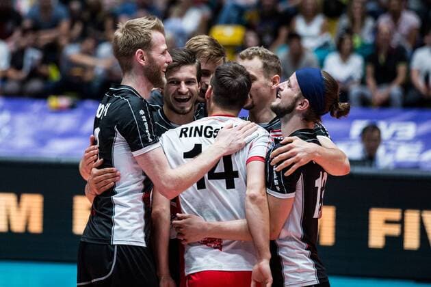 Peter Wohlfahrtstaetter (3 AUT), Anton Menner (6 AUT), and Maximilian Thaller (13 AUT) with their team Frankfurt Main Copyright: xWuechner Eibner-Pressefotox EP_NWR