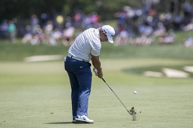 DUBLIN, OH - JUNE 04: PGA Golf Herren golfer Daniel Summerhays hits his second shot from the 1st hole fairway during the Memorial Tournament - Final Round on June 4, 2017 at Muirfield Village Golf Club in Dublin, Ohio (Photo by Khris Hale Icon Sportswire) GOLF: JUN 04 PGA - the Memorial Tournament - Final Round Icon170604081 EDITORIAL USE ONLY