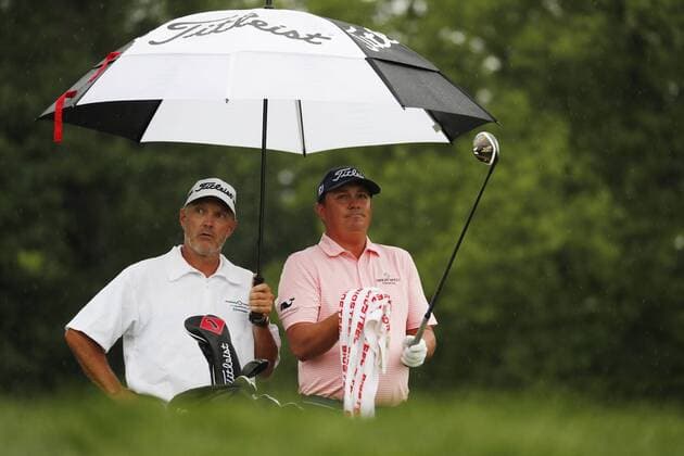 DUBLIN, OH - JUNE 04: PGA Golf Herren golfer Jason Dufner waits to tee off on the 18th hole during the Memorial Tournament - Final Round at Muirfield Village Golf Club in Dublin, Ohio (Photo by Brian Spurlock Icon Sportswire)(Photo by Brian Spurlock Icon Sportswire) GOLF: JUN 04 PGA - the Memorial Tournament - Final Round Icon1706040403 EDITORIAL USE ONLY