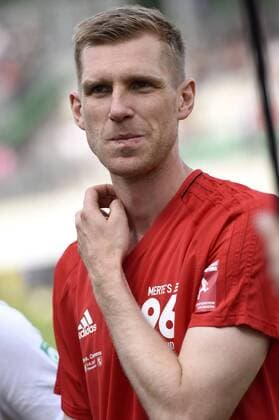 Per Mertesacker beim Benefiz-Fußballspiel Merte s 96-Freunde gegen Clemens Werderaner zu Gunsten der Per-Mertesacker-Stiftung zur sozialen Integration vom Kindern im Eilenriedestadion. Hannover, 03.06.2017 Foto:xC.xNiehausx xFuturexImage