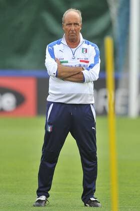 Italy: Italy s soccer team training session Italy s head coach Giampiero Ventura during the training session at the Coverciano Training Center. The Italian national team Nationalteam will face in a friendly match the Uruguay national team in Nice on 7th June 2017 and Liechtenstein in Udine on 11th June 2017, match valid for FIFA World Cup WM Weltmeisterschaft Fussball Russia 2018 Qualifiers Europe Group G.  GiacomoxMorinix xPacificxPress