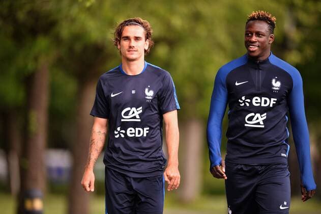 Antoine Griezmann - Benjamin Mendy FOOTBALL : Entrainement Equipe de France - Clairefontaine - 05 06 2017 AnthonyBIBARD FEP Panoramic 