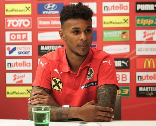 SOCCER - FIFA World Cup WM Weltmeisterschaft Fussball 2018 quali, preview VIENNA,AUSTRIA,08.JUN.17 - SOCCER - FIFA World Cup 2018, european qualifiers, OEFB international match Länderspiel Ireland vs Austria, preview, mixed zone team AUT. Image shows Valentino Lazaro (AUT). GEPAxpictures xChristianxOrt