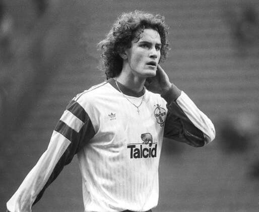 Heiko Herrlich Bayer 04 Leverkusen portraitartig im Spiel. Aufn. 08.03.1991. HM