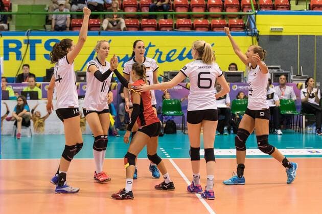 Volleyball: Montreux Volley Masters 2017, 09.06.2017 point win for Germany Marie Schoelzel ( 14, Germany) Louisa Lippmann ( 11, Germany), 1g Jennifer Geerties ( 6, Germany) Maren Brinker?C ( 4, Germany) Lena Moellers ( 15, Germany) match Germany versus Poland at the Volleyball: Montreux Volley Masters 2017 on June, 09, 2017 in Montreux, Schweiz xUSx