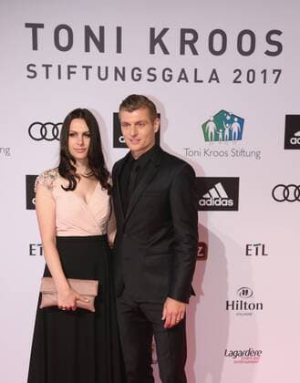 Koeln, Germany 09.06.2017, Toni Kroos Stiftungsgala, Toni Kroos mit Ehefrau Jessica Farber. ( DeFodi512