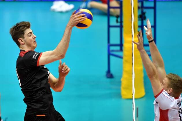 VOLLEYBALL - FIVB, AUT vs GER LINZ,AUSTRIA,09.JUN.17 - VOLLEYBALL - FIVB World League Tournament, Austria vs Germany. Image shows Tobias Krick (GER) and Nicolai Grabmueller (AUT). GEPAxpictures xFlorianxErtl