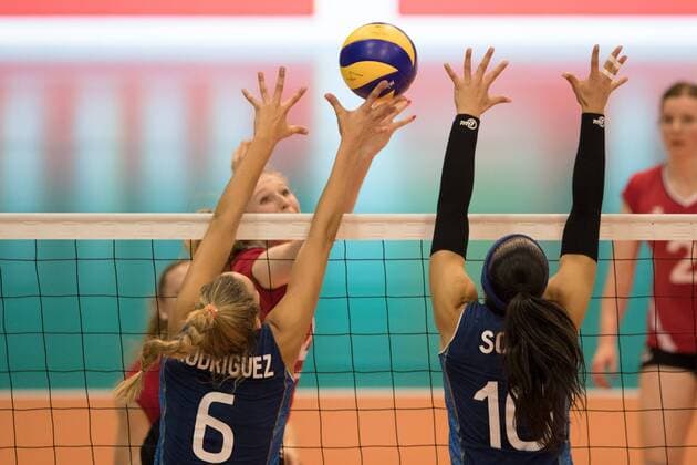 Volleyball: Montreux Volley Masters 2017, 09.06.2017 Laura Kuenzler ( 14, Switzerland) against Elina Rodriguez ( 6, Argentina), Emilce Sosa ( 10, Argentina); Switzerland vs Argentina at the Volleyball: Montreux Volley Masters 2017 on June, 09, 2017 in Montreux, Schweiz xUSx