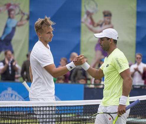 June 11th 2017, Nottingham, England; ATP Tennis Herren Aegon Nottingham Open Tennis Tournament day 2; Lloyd Glasspool of Great Britain on the left defeats Alejandro Falla of Columbia in three sets xDavidxKissmanx  ActionPlus11889494