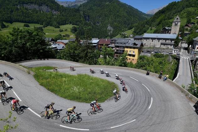Bilder des Tages - SPORT Illustration picture of the peloton Landscape Bunch Postcard Post card Paysage Carte Postale landschap briefkaart CYCLISME : Criterium du Dauphine 2017 - Albertville a Plateau de Solaison - Etape 8 - 11 06 2017 PhotoNews Panoramic 