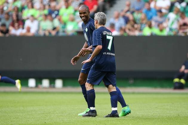 Naldo und Pierre Littbarski (VfL Wolfsburg) - Anlässlich des 20-jährigen Bundesliga-Jubiläums Spielen zwei Legendenmannschaften in einem Jubiläumsspiel 97er Aufstiegshelden gegen die VfL-Allstars in der Volkswagen Arena in Wolfsburg - Aktion,Deutschland, Fußball, Mann, Männer,11.06.2017