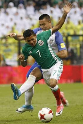 June 11, 2017 - Mexico - EUM20170611DEP42.JPG.CIUDAD DE MEXICO, Soccer Futbol-Seleccion.- Acciones del partido entre las Selecciones de Mexico y Estados Unidos en el Estadio Azteca, duelo eliminatorio rumbo al Mundial de Rusia 2018 y que concluyo con empate 1-1, efectuado este domingo 11 de junio de 2017. Foto: Agencia EL UNIVERSAL Agustin Salinas RCC. Latin News - June 11, 2017  - ZUMAu78_ 20170611_zaf_u78_107 Copyright: xAgustinxSalinasx