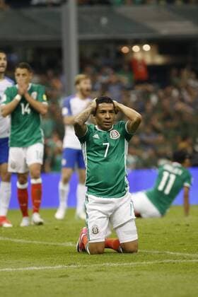 June 11, 2017 - Mexico - EUM20170611DEP46.JPG.CIUDAD DE MEXICO, Soccer Futbol-Seleccion.- Acciones del partido entre las Selecciones de Mexico y Estados Unidos en el Estadio Azteca, duelo eliminatorio rumbo al Mundial de Rusia 2018 y que concluyo con empate 1-1, efectuado este domingo 11 de junio de 2017. Foto: Agencia EL UNIVERSAL Agustin Salinas RCC. Latin News - June 11, 2017  - ZUMAu78_ 20170611_zaf_u78_111 Copyright: xAgustinx