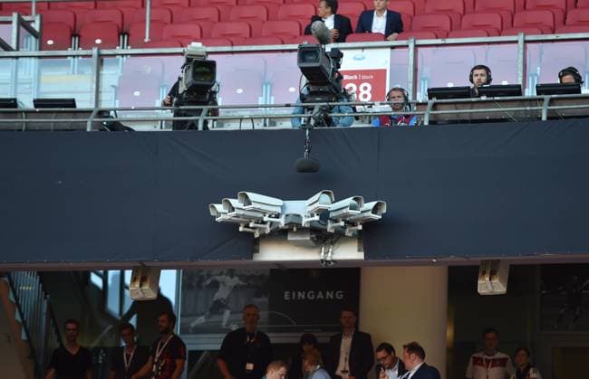 10.06.2017, Fussball Nationalmannschaft 2017, WM Qualifikationsspiel, Deutschland - San Marino 7-0, Ueberwachungskameras im Stadion