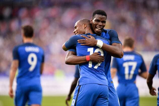 19 Djibril Sidibe (fra) - 06 PAUL POGBA (fra) - JOIE FOOTBALL : France vs Angleterre - Match Amical - 13 06 2017 AnthonyBIBARD FEP Panoramic 