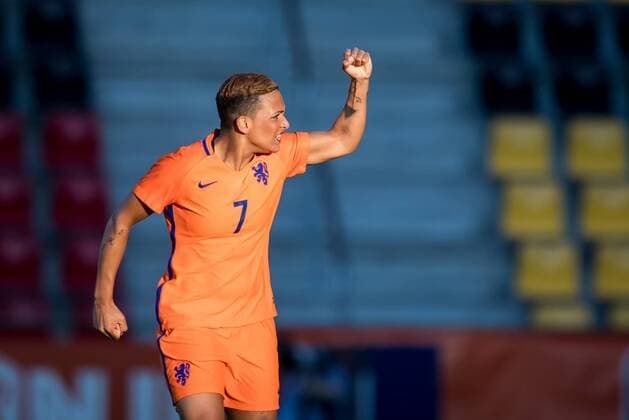 Shanice van de Sanden of the Netherlandsduring the friendly match between the women of The Netherlands and Austria at at The Adelaarshorst on on June 13, 2017 in Deventer, The Netherlands Women: Netherlands v Austria Friendly match 2016 2017 xVIxVIxImagesx xRonaldxBonestrooxIVx 8002095