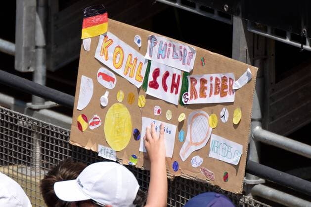 Feature, Pappschild von einem Fan von Philipp Kohlschreiber (GER). Deutschland, Stuttgart: Tennis, Mercedes Cup 2017, 2.Runde: Steve Johnson vs Philipp Kohlschreiber am 14.06.2017, Anlage des TC Weissenhof.
