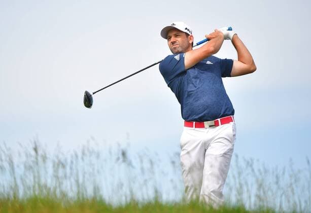 Sergio Garcia drives off the 18th tee during round 2 of the 117th U.S. Open golf tournament at Erin Hill golf course in Erin, Wisconsin on June 16, 2017.  WIS20170616318 KEVINxDIETSCH