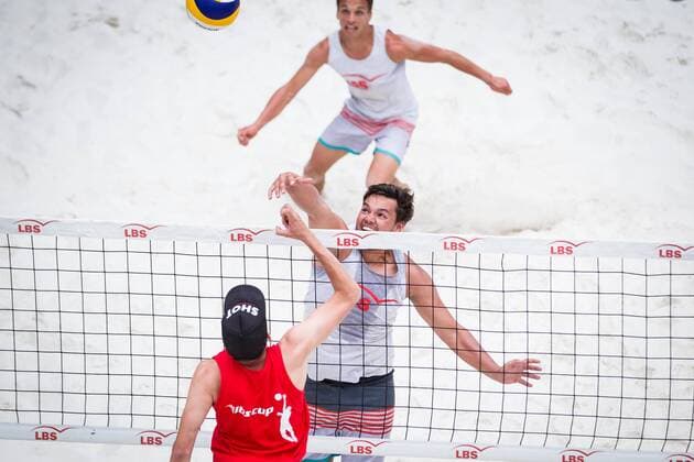Block Oliver Knobelspiess (TV Rottenburg); LBS Cup Beachvolleyball A-City Stuttgart, Schwabenplatz, Stuttgart Germany, 20170617; Stuttgart Copyright: xWuechnerx xEibner-Pressefotox EP_nwr