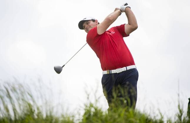Patrick Reed hits off the 17th tee during round 3 of the 117th U.S. Open golf tournament at Erin Hill golf course on June 17, 2017 in Erin, Wisconsin.  WIS20170617308 KEVINxDIETSCH
