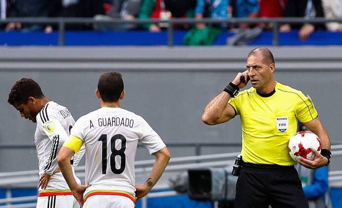 Portugal vs. Mexico KAZAN, RT - 18.06.2017: PORTUGAL VS. MEXICO - The referee of the match, Nestor PITANA cancels a goal scored by NANI of Portugal by impedimeto during match between Portugal and Mexico valid for the first round of the Confederations Cup 2017, this Sunday (18), held at the Kazan Arena in Kazan, Russia. (Photo: Marcelo Machado de Melo Fotoarena) x1339229x  MarceloxMachadoxdexMelo