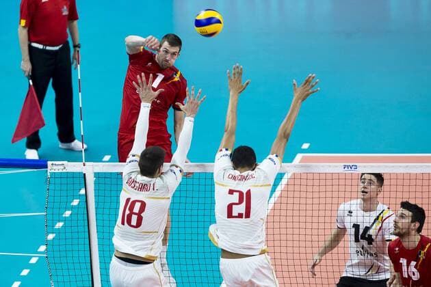 Red Dragons Bram Van Den Dries, France s Thibault Rossard and France s Barthelemy Chineneyeze pictured during a World League game between the Red Dragons, Belgian national volleyball team and France, Sunday 18 June 2017, at the Lotto Arena in Antwerp. KRISTOFxVANxACCOM  x05114803x