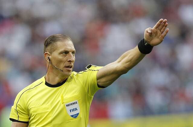 Portugal vs. Mexico KAZAN, RT - 18.06.2017: PORTUGAL VS. MEXICO - Argentine referee Néstor Pitana during a match between Portugal and Mexico valid for the first round of the Confederations Cup 2017 on Sunday (18) held at the Kazan Arena in Kazan, Russia. (Photo: Rodolfo Buhrer La Imagem Fotoarena) x1339503x  RodolfoxBuhrer