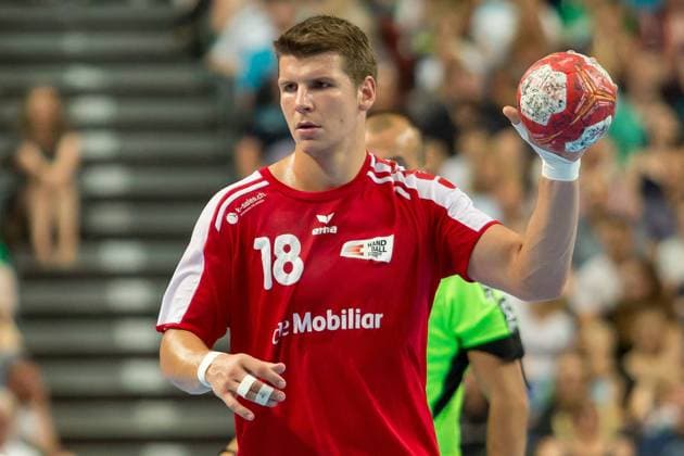 Dimitrij Küttel (Kuettel, Schweiz, 18) am Ball, Portrait, Nahaufnahme, Einzelfoto, Einzelbild, Handball, EM-Qualifikation Herren, Deutschland - Schweiz, xobx