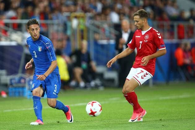 Krakow , Stadion im Jozefa Pilsudskiego 18.06.2017 , Pilka nozna Reprezentacja , Kadra , U-21, Mistrzostwa Europy U21 U 21 2017 Grupa C Dania U21 - Wlochy U21 NZ Antonio Barreca ( ITA ) Andrew Hjulsager ( DEN ) FOT Michal Nowak Newspix.pl Krakow , Jozef Pilsudski s Stadium 18.06.2017 Sport , Football National Teams , UEFA Under-21 European Championship EM Europameisterschaft Poland 2017 , Group C Denmark U-21 - Italy U-21 photo by Michal Nowak Newspix.pl --- Newspix.pl FRANCE OUT!  170618MIN013