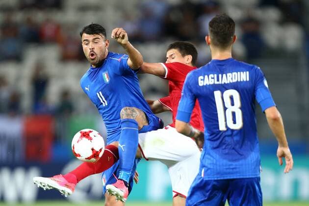 Krakow , Stadion im Jozefa Pilsudskiego 18.06.2017 , Pilka nozna Reprezentacja , Kadra , U-21, Mistrzostwa Europy U21 U 21 2017 Grupa C Dania U21 - Wlochy U21 NZ Andrea Petagna ( ITA ) Christian Norgaard ( DEN ) FOT Michal Nowak Newspix.pl Krakow , Jozef Pilsudski s Stadium 18.06.2017 Sport , Football National Teams , UEFA Under-21 European Championship EM Europameisterschaft Poland 2017 , Group C Denmark U-21 - Italy U-21 photo by Michal Nowak Newspix.pl --- Newspix.pl FRANCE OUT!  170618MIN023