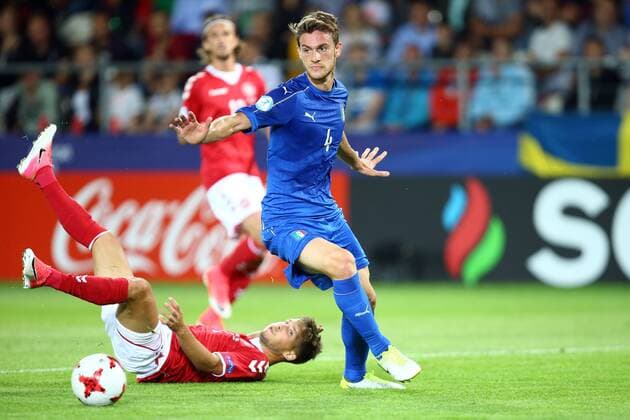 Krakow , Stadion im Jozefa Pilsudskiego 18.06.2017 , Pilka nozna Reprezentacja , Kadra , U-21, Mistrzostwa Europy U21 U 21 2017 Grupa C Dania U21 - Wlochy U21 NZ Andrew Hjulsager ( DEN ) Daniele Rugani ( ITA ) FOT Michal Nowak Newspix.pl Krakow , Jozef Pilsudski s Stadium 18.06.2017 Sport , Football National Teams , UEFA Under-21 European Championship EM Europameisterschaft Poland 2017 , Group C Denmark U-21 - Italy U-21 photo by Michal Nowak Newspix.pl --- Newspix.pl FRANCE OUT!  170618MIN033