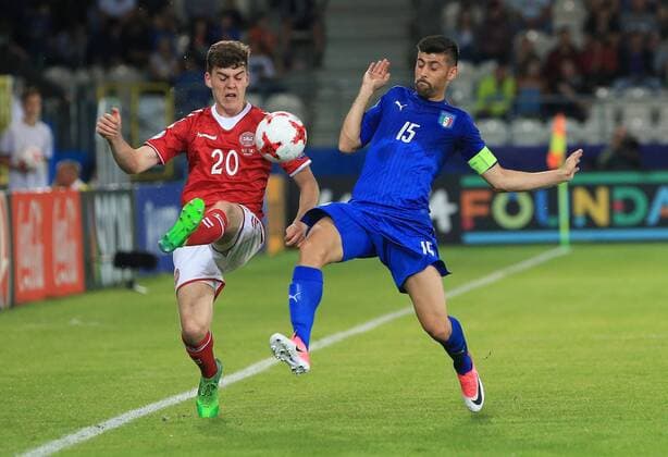 KRAKOW , 18.06.2017 EUROPEAN UNDER-21 CHAMPIONSHIP 2017 GAME DENMARK - ITALY MISTRZOSTWA EUROPY U-21 UEFA W PILCE NOZNEJ MECZ DANIA - WLOCHY N Z.FEDERICO CHIESA (ITA),MADS PEDERSEN (DEN) FOTO: TOMASZ MARKOWSKI NEWSPIX.PL --- Newspix.pl FRANCE OUT!  2017061814