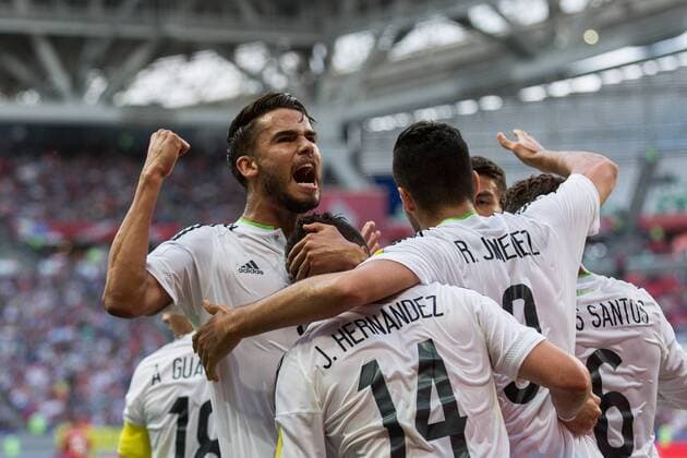 Bilder des Tages - SPORT (170619) -- KAZAN, June 19, 2017 -- Team Mexico celebrates a goal during the 2017 Confederations Cup Group A football match against Portugal in Kazan, Russia, on June 18, 2017. ) (SP)RUSSIA-KAZAN-2017 FIFA CONFEDERATIONS CUP BaixXueqi 