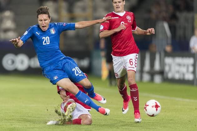 Bilder des Tages - SPORT Fußball, U21 EM, Dänemark - Italien Federico Chiesa (ITA), Frederik Holst (DEN), JUNE 18, 2017 - Football Soccer : UEFA Under-21 Championship Poland 2017 Group C match between Denmark 0-2 Italy at Stadion Cracovia in Krakow, Poland. Noxthirdxpartyxsales  (ptmb109736)