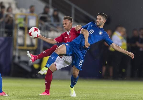 Fußball, U21 EM, Dänemark - Italien Frederik Borsting (DEN), Roberto Gagliardini (ITA), JUNE 18, 2017 - Football Soccer : UEFA Under-21 Championship Poland 2017 Group C match between Denmark 0-2 Italy at Stadion Cracovia in Krakow, Poland. Noxthirdxpartyxsales  (ptmb109760)
