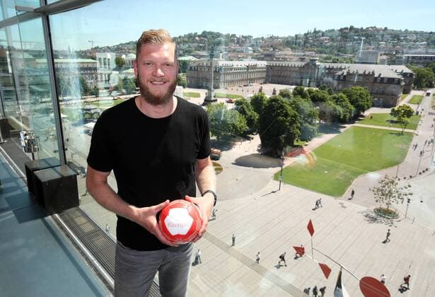 TVB 1898 Stuttgart Johannes Bitter Deutschland, Stuttgart, 19.06.2017, DKB-Handball Bundesliga, Saison 2016 2017, TVB 1898 Stuttgart: Johannes Bitter bei seiner Vertragsverlängerung in Stuttgart.