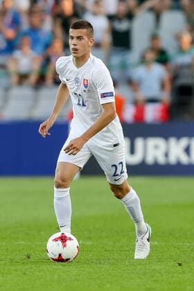 Kielce, Polen, 19.06.2017, Laenderspiel, Gruppenphase - Under 21 European Championship EM Europameisterschaft Slowakei - England, Laszlo Benes (SVK) in Aktion ( DeFodi507