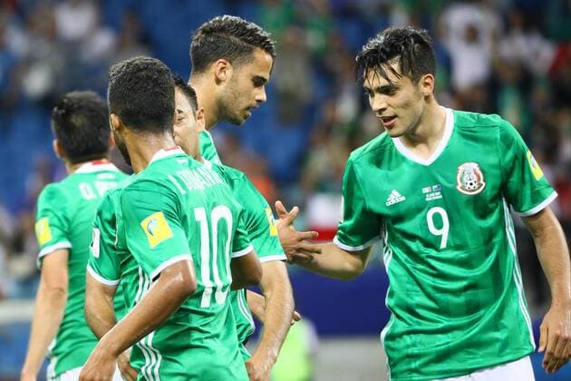 celebrate the goal, Torjubel zum 1:1 Ausgleich um Raul Jimenez (Mexiko, Mexico) - 21.06.2017: Mexiko vs. Neuseeland, Fisht Stadium Sotschi