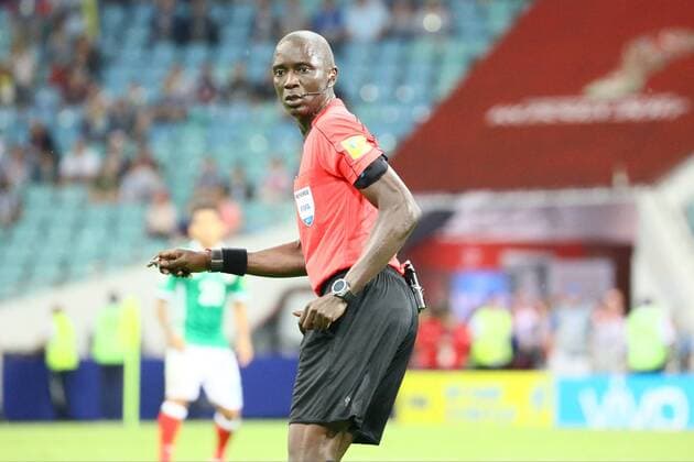 Schiedsrichter Bakary Gassama (Gambia) - 21.06.2017: Mexiko vs. Neuseeland, Fisht Stadium Sotschi