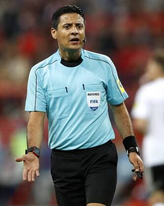 Germany vs Chile KAZAN, RT - 22.06.2017: GERMANY VS CHILE - The referee Alireza Faghani of Iran during match between Germany and Chile valid for the second round of the Confederations Cup 2017, this Thursday (22), held in the Kazan Arena in Kazan, Russia. (Photo: Rodolfo Buhrer La Imagem Fotoarena) x1342386x  RodolfoxBuhrer
