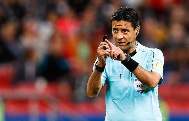 Germany vs Chile KAZAN, RT - 22.06.2017: GERMANY VS CHILE - The referee of the match, Alireza FAGHANI (IRN) during match between Germany and Chile valid for the second round of the Confederations Cup 2017, this Thursday (22), held in the Kazan Arena in Kazan, Russia. (Photo: Marcelo Machado de Melo Fotoarena) x1342507x  MarceloxMachadoxdexMelo