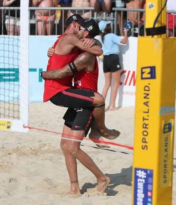 Beach volleyball Beachvolleyball - CEV EC 2017 BADEN,AUSTRIA,24.JUN.17 - BEACH VOLLEYBALL - CEV European Beach Volleyball Championships, men. Image shows the rejoicing of Alex Horst (AUT) and Clemens Doppler (AUT). GEPAxpictures xChristianxOrt