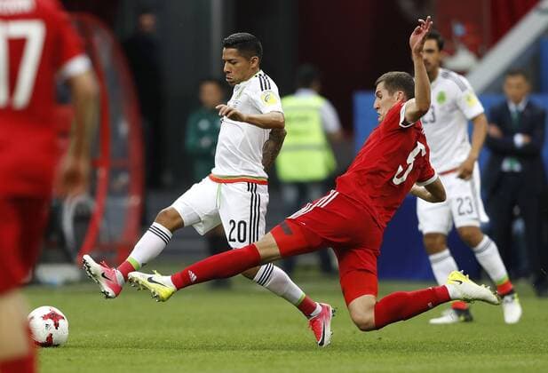 Mexico vs. Russia SAO PETERSBURGO, MO - 24.06.2017: MEXICO VS. RUSSIA - AQUINO Javier of Mexico plays for Viktor VASIN of Russia during a match between Mexico and Russia valid for the third round of the Confederations Cup 2017 on Saturday (24), held at Kazan Arena Stadium in Kazan, Russia. (Photo: Rodolfo Buhrer La Imagem Fotoarena) x1343608x  RodolfoxBuhrer