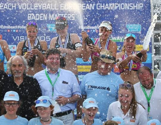 Beach volleyball Beachvolleyball - CEV EC 2017 BADEN,AUSTRIA,24.JUN.17 - BEACH VOLLEYBALL - CEV European Beach Volleyball Championships, ladies. Image shows the rejoicing of Chantal Laboureur (GER), Julia Sude (GER), Ekaterina Birlova (RUS) and Nadezka Makroguzova (RUS). GEPAxpictures xChristianxOrt