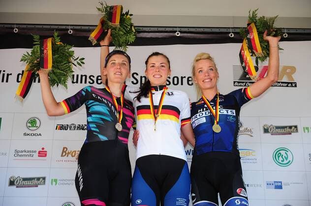 Podium v.l.n.r. (2.) Lisa Brennauer ( GER Canyon SRAM Racing ) - (1.) Lisa Klein ( GER Bigla Pro Cycling Team ) - (3.) Charlotte Becker ( GER Hitec Products ) - Querformat - quer - horizontal - Event Veranstaltung: Deutsche Meisterschaften - Strasse Frauen - Chemnitz to nach Chemnitz 116.4 km - Location Ort: Chemnitz - Germany Deutschland - Europe Europa - Date Datum: 24.06.2017