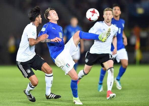 Fußball, U21 EM, Italien - Deutschland 2017.06.24 Krakow Pilka nozna kadra reprezentacja Mistrzostwa Europy U21 U 21 Polska 2017 Wlochy - Niemcy N z Federico Bernardeschi Foto Lukasz Laskowski PressFocus 2017.06.24 Krakow Football UEFA Under21 Championship Poland 2017 Italy vs. Germany Federico Bernardeschi Credit: Lukasz Laskowski PressFocus NEWSPIX.PL --- Newspix.pl  20170624LUK_116